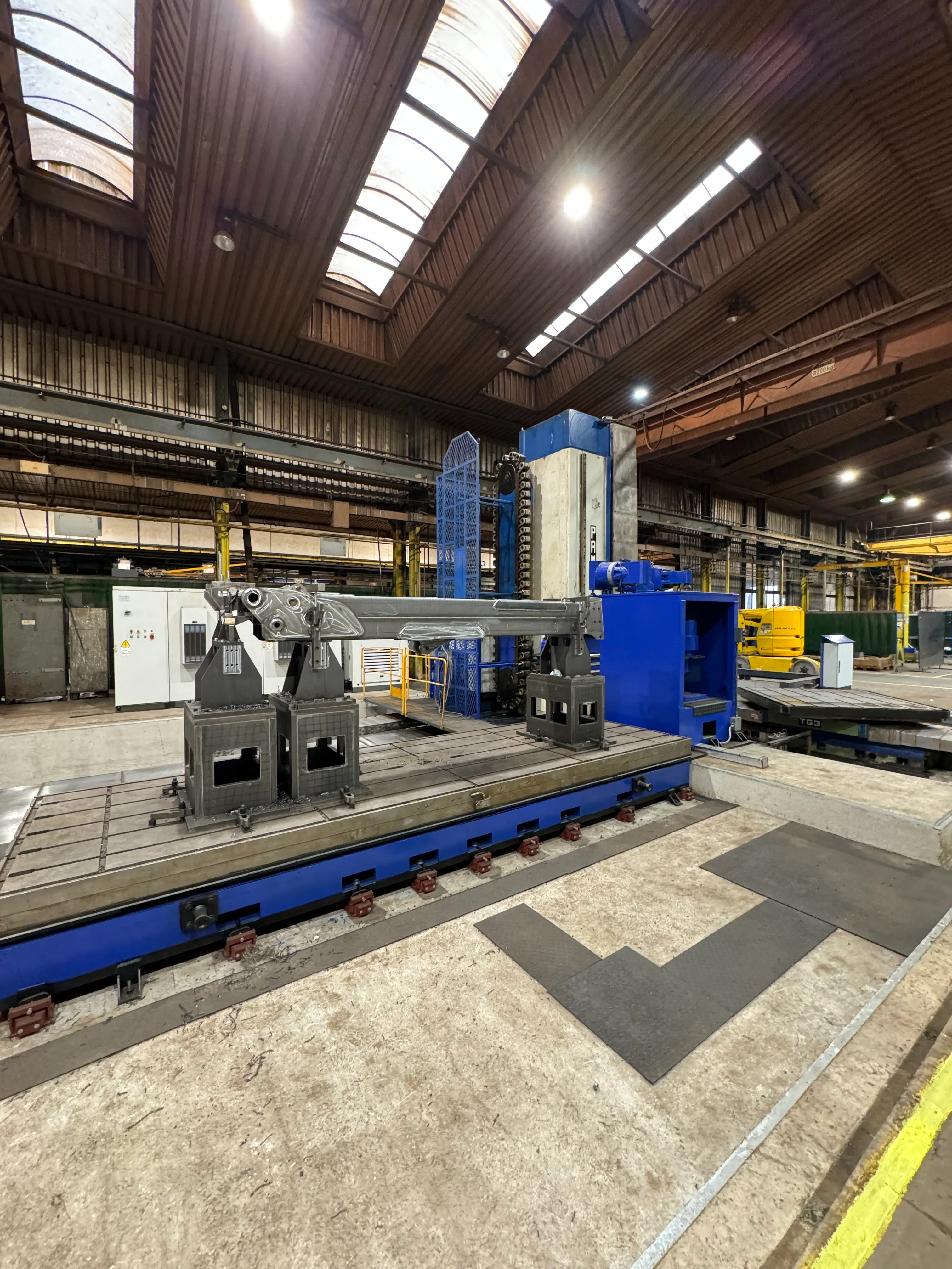 Telehandler machining
